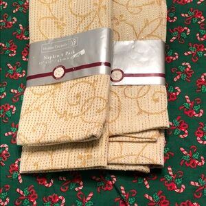HomeTrends Gold Patterned Napkins